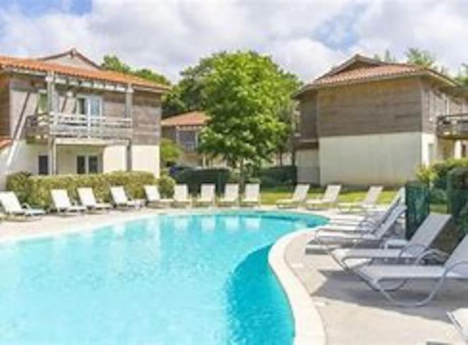 Aureilhan-Appartemant 4-6 Pp Piscine Cosy En Bord Lac Dış mekan fotoğraf