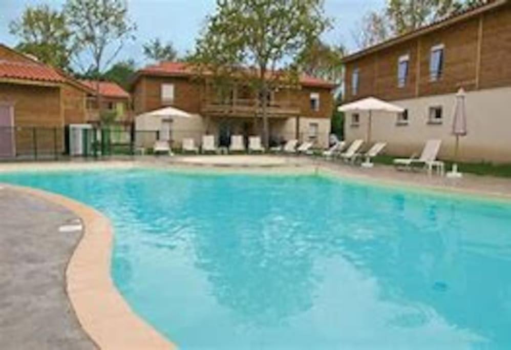 Aureilhan-Appartemant 4-6 Pp Piscine Cosy En Bord Lac Dış mekan fotoğraf